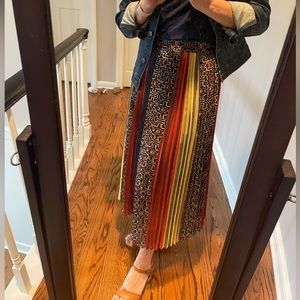 Max azria pleated skirt